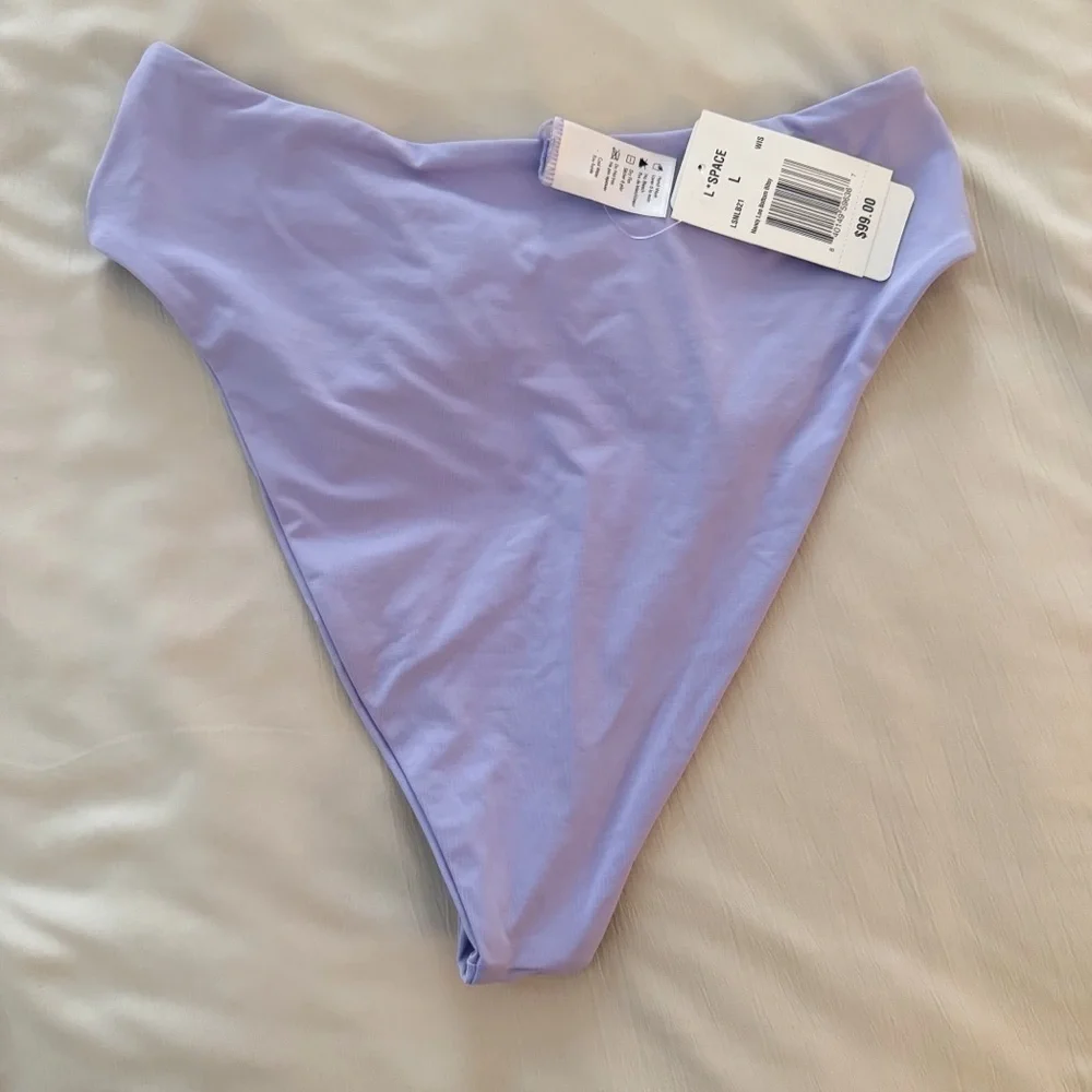 L*Space NWT Nancy Lee Bikini Bottom Bitsy Size L and Camellia top Wisteria L